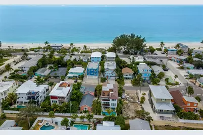 2213 Avenue C, Bradenton Beach, FL 34217 - Photo 14