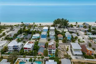 2213 Avenue C, Bradenton Beach, FL 34217 - Photo 14