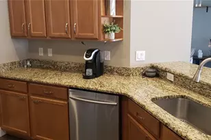 6105 47th St E, Bradenton, FL 34203 - Photo 6