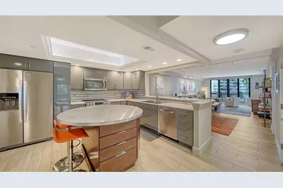 1465 Gulf Of Mexico Drive #106, Longboat Key, FL 34228 - Photo 18