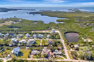 1841 Bayshore Dr, Terra Ceia, FL 34250 - Photo 82