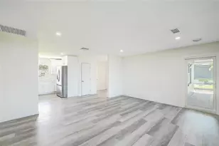 4867 E Riverside Dr, Fort Myers, FL 33905 - Photo 14