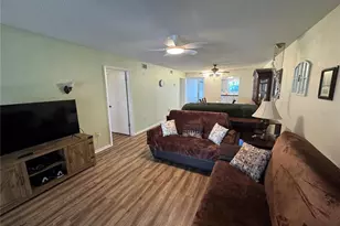 3122 Lake Bayshore Dr, Bradenton, FL 34205 - Photo 2