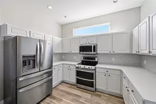 574 Planters Manor Way, Bradenton, FL 34212 - Photo 10