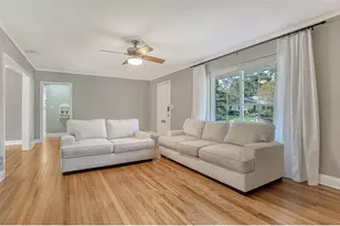 121 24th St W, Bradenton, FL 34205 - Photo 32