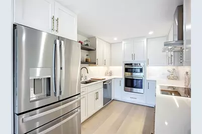 435 S Gulfstream Avenue #1006, Sarasota, FL 34236 - Photo 10