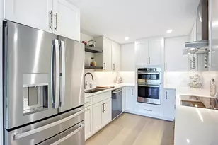 435 S Gulfstream Ave, Sarasota, FL 34236 - Photo 10