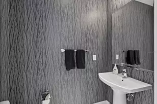 111 S Pineapple Ave, Sarasota, FL 34236 - Photo 26