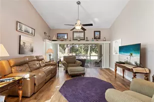 4966 Clubview Ct E, Bradenton, FL 34203 - Photo 8