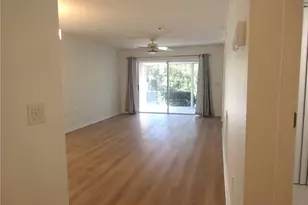 5684 Sheffield Greene Cir, Sarasota, FL 34235 - Photo 6