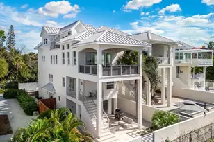 116 Garden Ln, Sarasota, FL 34242 - Photo 1