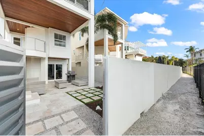 116 Garden Lane, Sarasota, FL 34242 - Photo 36