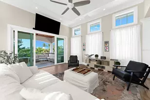 116 Garden Ln, Sarasota, FL 34242 - Photo 10