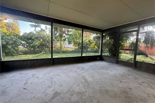 601 Dolphin Rd, Venice, FL 34293 - Photo 8