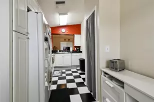 1407 Oakford Ct, Brandon, FL 33511 - Photo 14