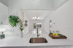 5382 Royal Palm Ave, Sarasota, FL 34234 - Photo 6