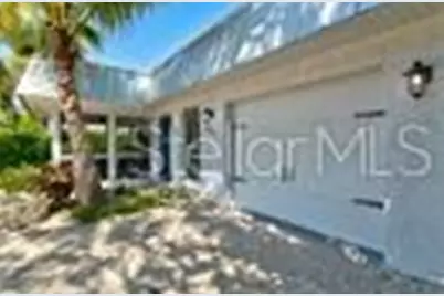 201 72nd Street #A & B, Holmes Beach, FL 34217 - Photo 4