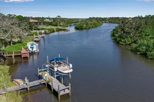 1076 Ruisdael Cir, Nokomis, FL 34275 - Photo 6