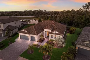 16113 Tradewind Ter, Lakewood Ranch, FL 34211 - Photo 2