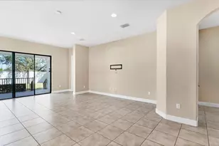 5727 Title Row Dr, Bradenton, FL 34210 - Photo 10
