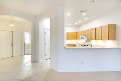 4253 Cascade Falls Drive, Sarasota, FL 34243 - Photo 10
