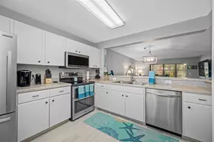 703 Oakview Dr, Bradenton, FL 34210 - Photo 16