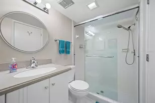 703 Oakview Dr, Bradenton, FL 34210 - Photo 12