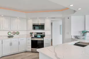 988 Boulevard of the Arts, Sarasota, FL 34236 - Photo 14