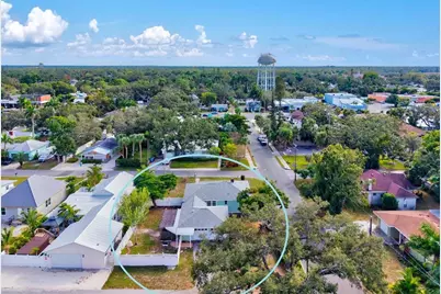 2720 4th Avenue W, Bradenton, FL 34205 - Photo 2