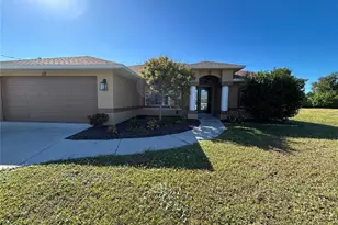 113 Mark Twain Ln, Rotonda West, FL 33947 - Photo 2
