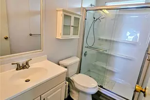 305 Oakwood Blvd E, Sarasota, FL 34237 - Photo 34