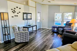 305 Oakwood Blvd E, Sarasota, FL 34237 - Photo 12