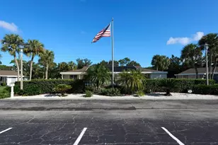 2687 Golf Course Dr, Sarasota, FL 34234 - Photo 14