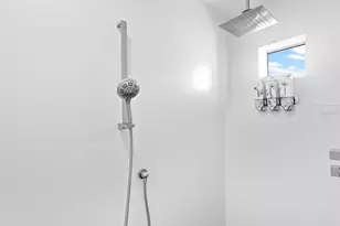 7647 Sanderling Rd, Sarasota, FL 34242 - Photo 32