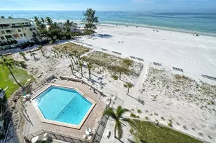 19 Whispering Sands Dr, Sarasota, FL 34242 - Photo 12