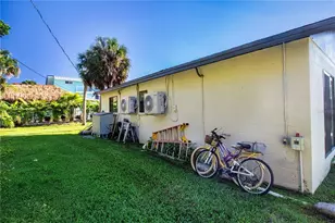 1641 Memory Ln, Sarasota, FL 34231 - Photo 60