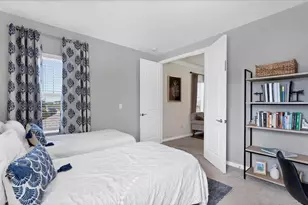 5935 Maidenstone Way, Palmetto, FL 34221 - Photo 24