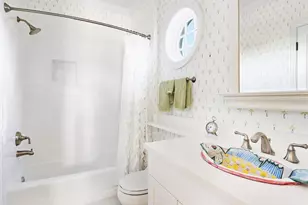 560 Harbor Point Rd, Longboat Key, FL 34228 - Photo 46