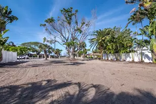 335 N Washington Dr, Sarasota, FL 34236 - Photo 14