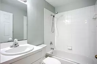 4275 Castlebridge Ln, Sarasota, FL 34238 - Photo 26