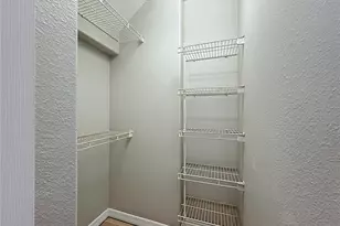 4275 Castlebridge Ln, Sarasota, FL 34238 - Photo 20