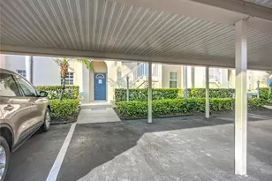 4275 Castlebridge Ln, Sarasota, FL 34238 - Photo 4