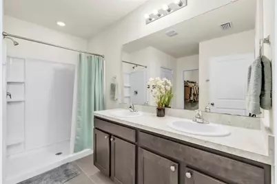 9527 Sunstone Boulevard, Thonotosassa, FL 33592 - Photo 16