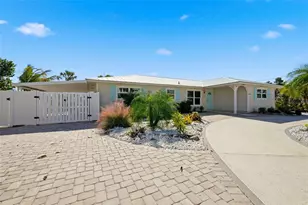 503 65th St, Holmes Beach, FL 34217 - Photo 4