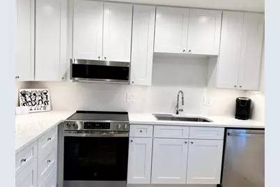 540 Neptune Avenue #7, Longboat Key, FL 34228 - Photo 18