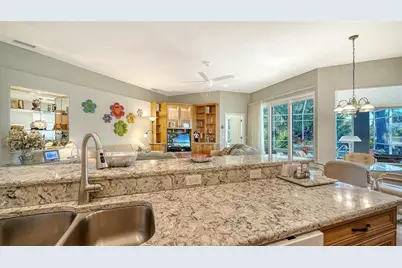 8875 Macgregor Lane, Sarasota, FL 34238 - Photo 18