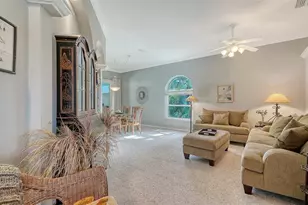 8875 MacGregor Ln, Sarasota, FL 34238 - Photo 2