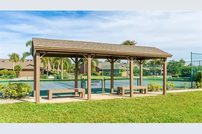 7106 Saint Andrews Lane, Sarasota, FL 34243 - Photo 38