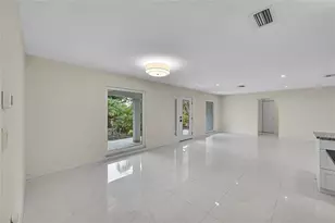 3119 Pinecrest St, Sarasota, FL 34239 - Photo 18