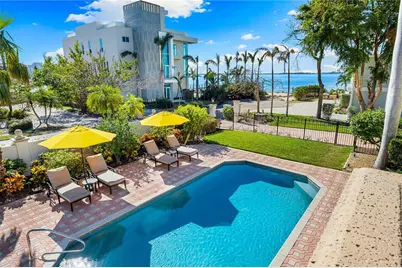 1023 Tocobaga Lane, Sarasota, FL 34236 - Photo 4